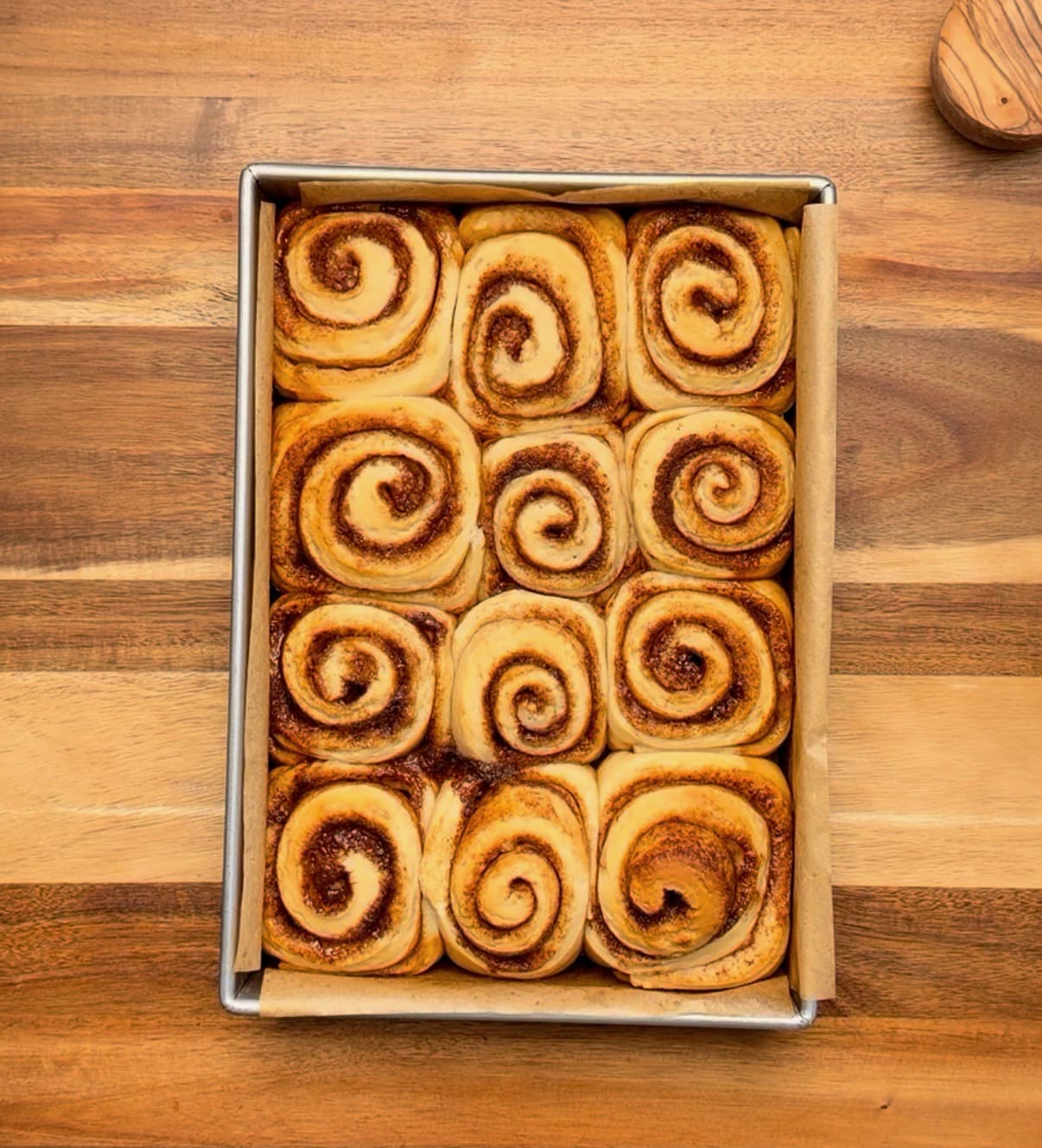 Sourdough cinnamon rolls